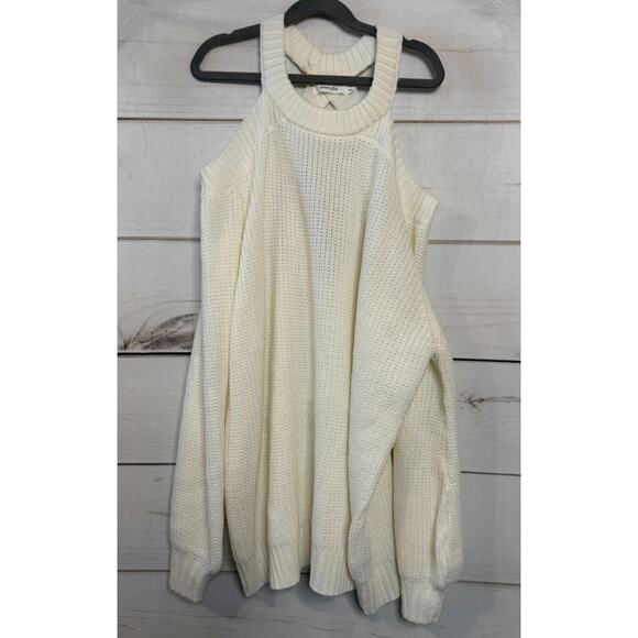 amaryllis size xs/sm white sweater with cut out shoulders fun cozy warm cute - Picture 1 of 6